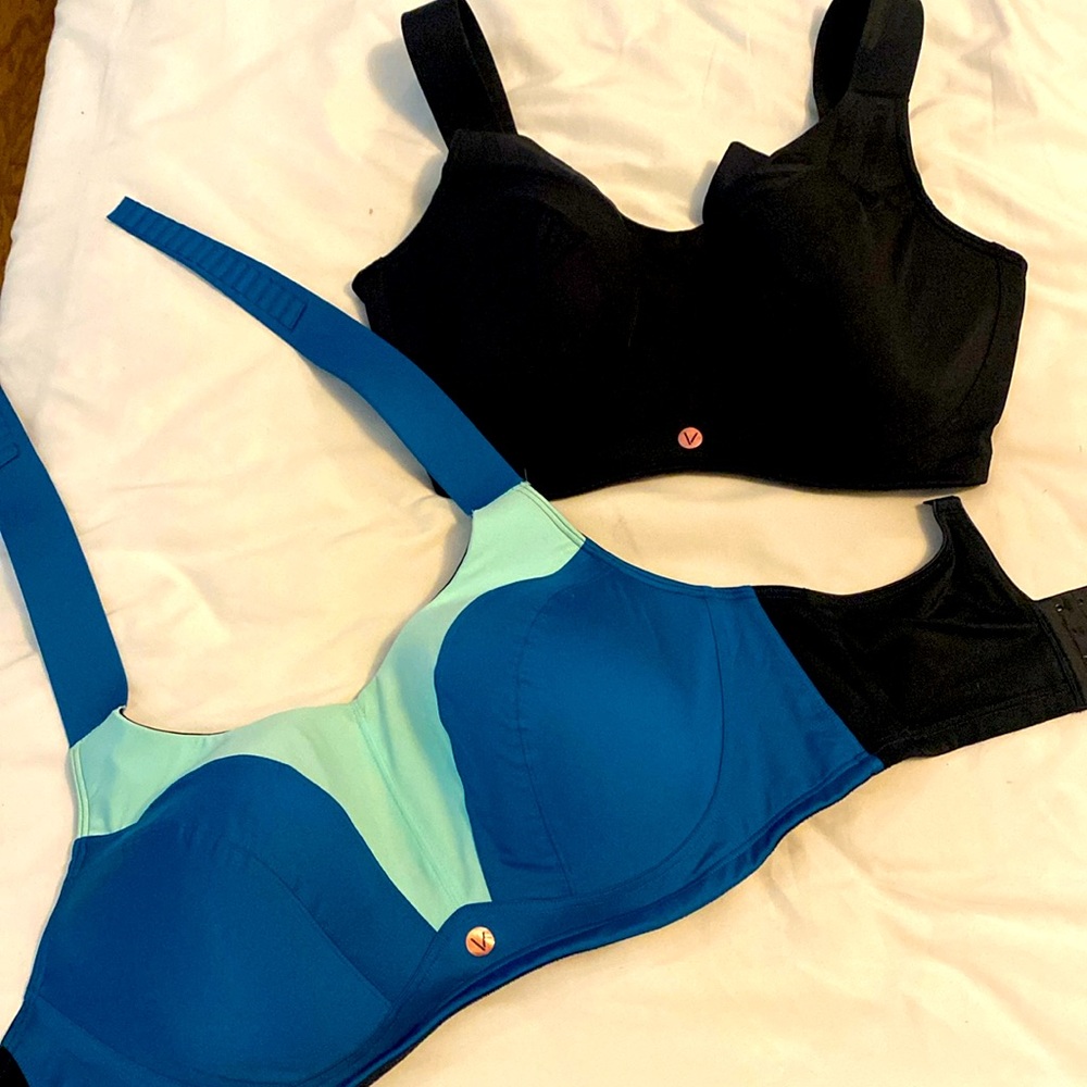 LIVI ACTIVE 40H Cacique High Impact Sports Bras LOT OF 2!